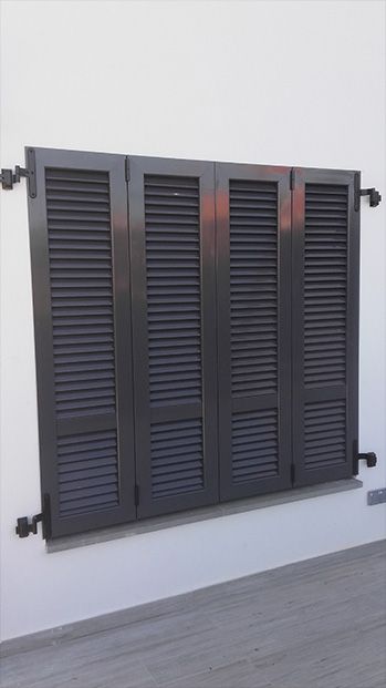 Mallorquinas de aluminio de cuatro hojas contraventanas